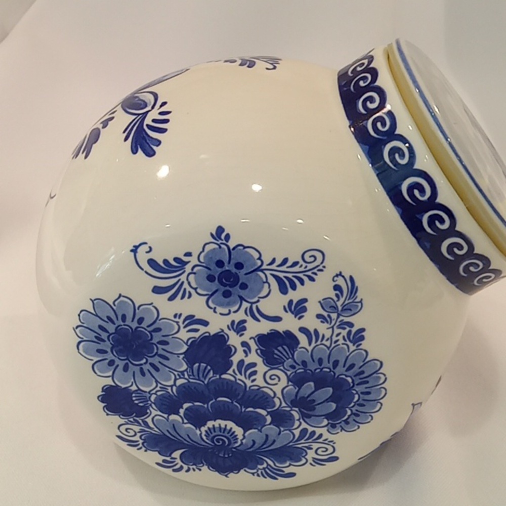 Delft Hand Painted Small Blue And White Canister - Picture 4 of 10